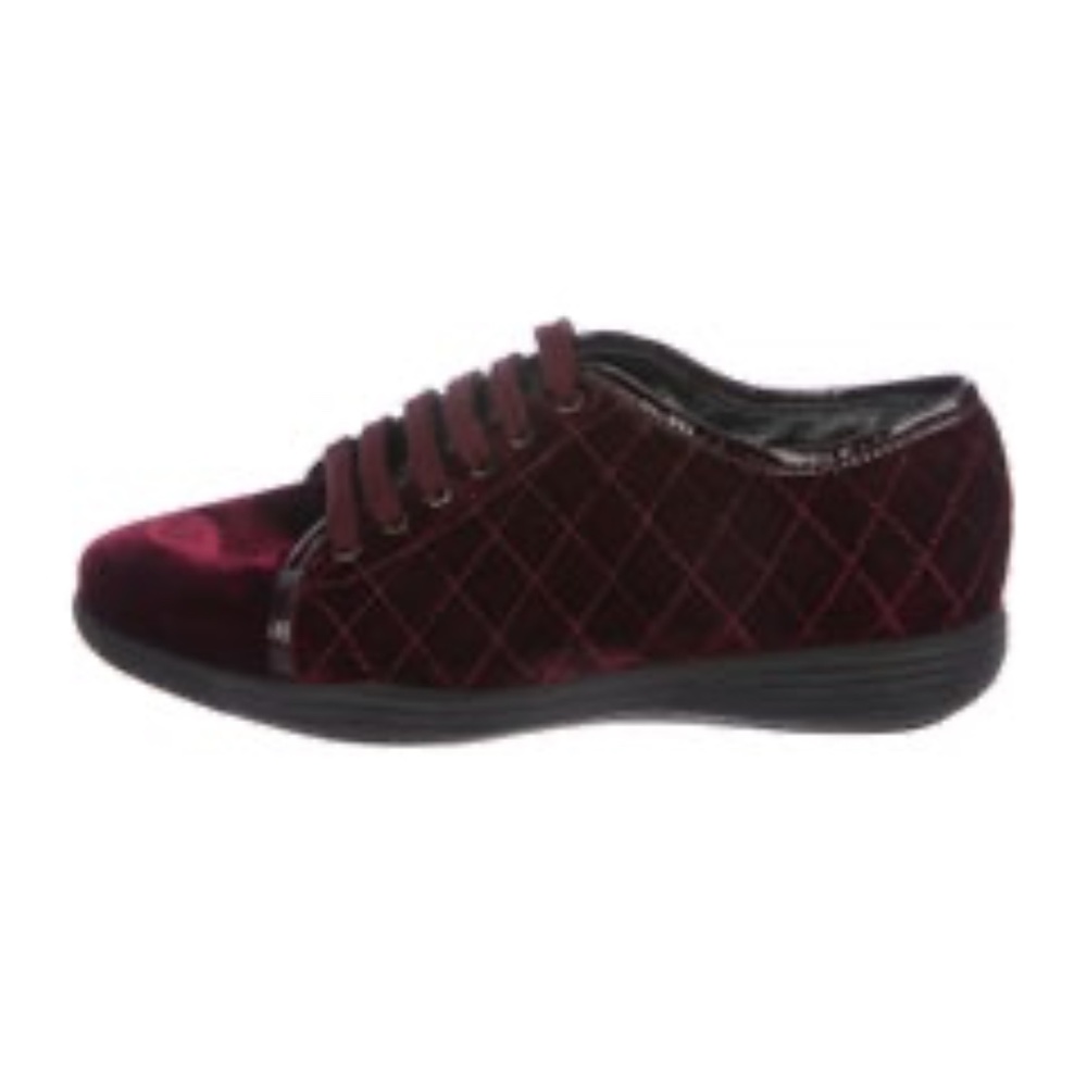 Aquatalia Velvet Low Top Sneakers SZ 5.5 NEW